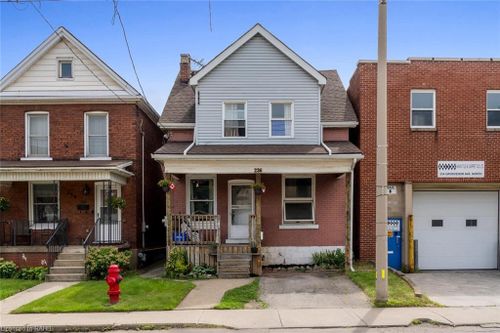 236 Grosvenor Ave N, Hamilton, ON, L8L7S9 | Card Image