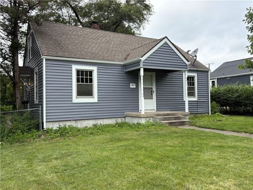 1407 Arlington Dr, Fairborn, OH, 45324-5603 | Card Image