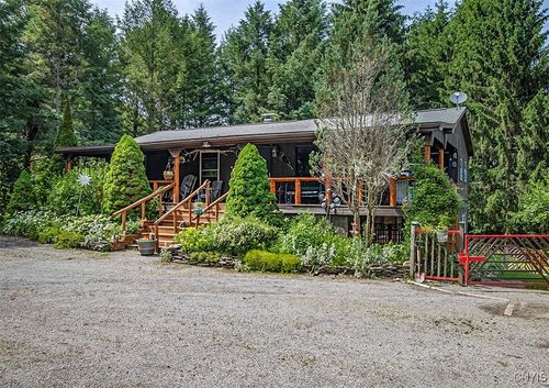 4300 Mutton Hill Rd, Cazenovia, NY, 13035-3102 | Card Image