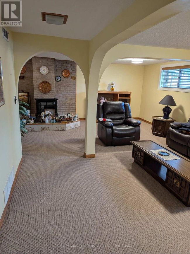2212 Battersea Rd, House other with 3 bedrooms, 3 bathrooms and 6 parking in Glenburnie ON | Image 10