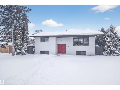 {{alt}} | Card Image