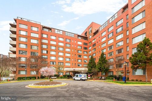 apt-443-1111 Arlington Blvd, ARLINGTON, VA, 22209-3204 | Card Image