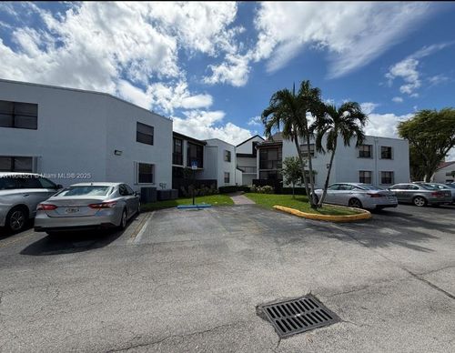 apt-106-9411 Fontainebleau Blvd, Miami, FL, 33172-5519 | Card Image