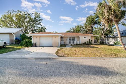 504 Casas Bonitas Dr, NOKOMIS, FL, 34275-3414 | Card Image