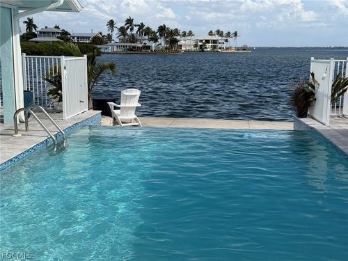 4743 Pine Island Rd Nw, MATLACHA, FL, 33993-9784 | Card Image