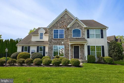 13 S Larkspur Dr, PALMYRA, PA, 17078-9021 | Card Image