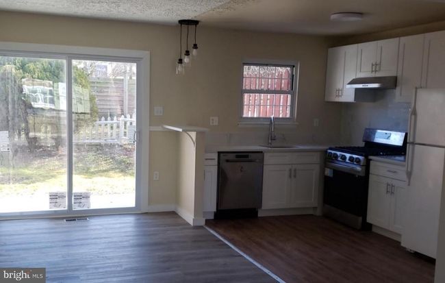 9613 - 9613 Baron Pl, Townhouse with 3 bedrooms, 3 bathrooms and null parking in ROSEDALE MD | Image 4
