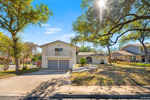 6102 Woodmoor St, San Antonio, TX, 78249-2423 | Card Image