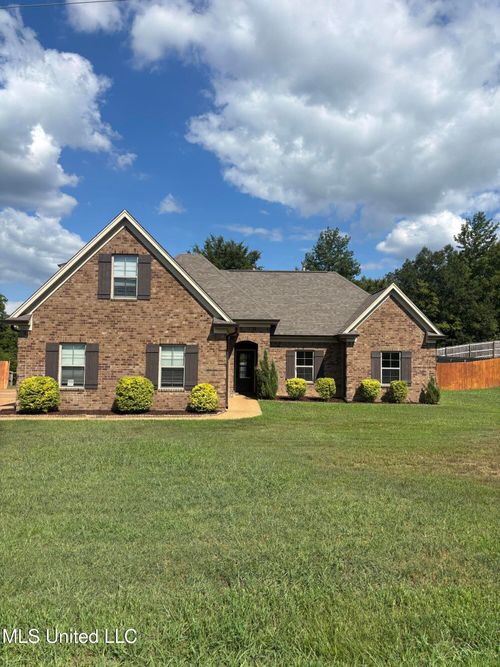 204 Eagle View Dr, Senatobia, MS, 38668-1200 | Card Image