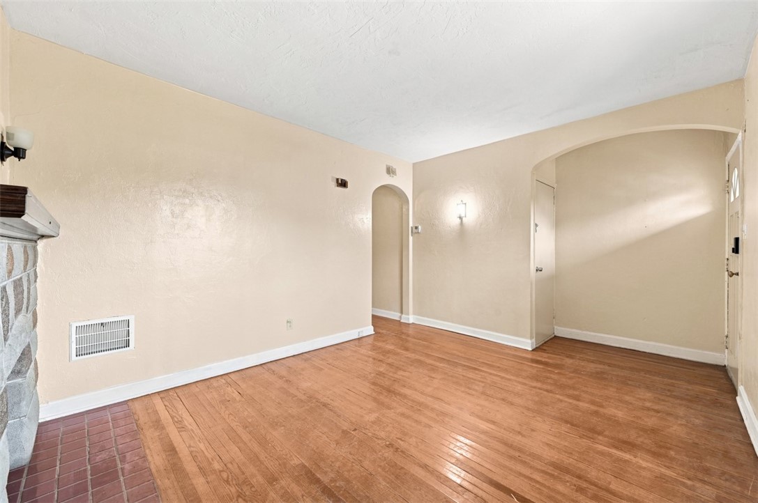 Residential Income in Arlington 4