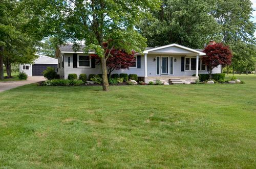 50400 Fairchild Rd, Chesterfield, MI, 48051-2465 | Card Image