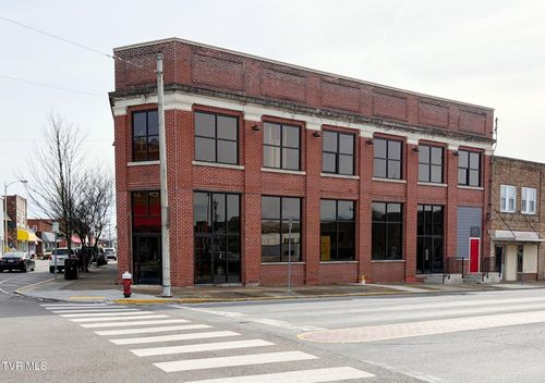 300 E Sullivan St, KINGSPORT, TN, 37660-4404 | Card Image