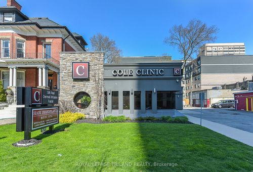 424 Waterloo St, London, ON, N6B2P2 | Card Image