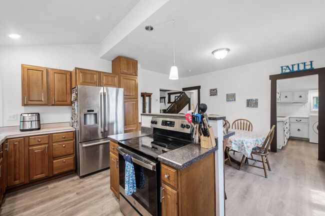 1722 Reaney Ave | Image 12