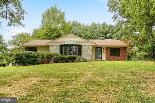 480 Saint Johns Drive, CAMP HILL, PA, 17011 | Card Image