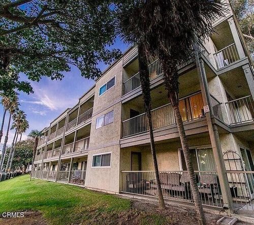 574 Ebbtide Cir, Port Hueneme, CA, 93041-3551 | Card Image