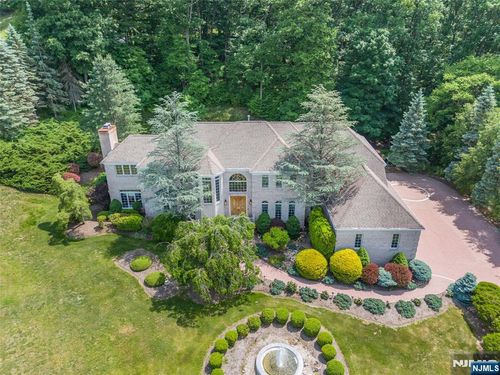 5 Raine Tree Ct, Butler, NJ, 07405 | Card Image