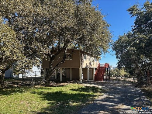 1560 Skyline Hls, Canyon Lake, TX, 78133-6364 | Card Image