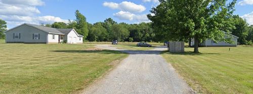 8492 & 8476 Tallmadge Road, Ravenna, OH, 44412 | Card Image