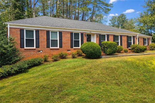 2996 Lone Star Trl, Doraville, GA, 30340-5022 | Card Image