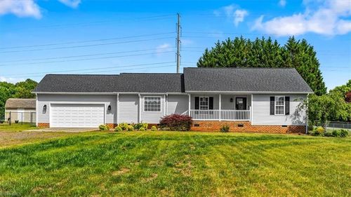 8300 Dorwood Dr, Browns Summit, NC, 27214-9028 | Card Image