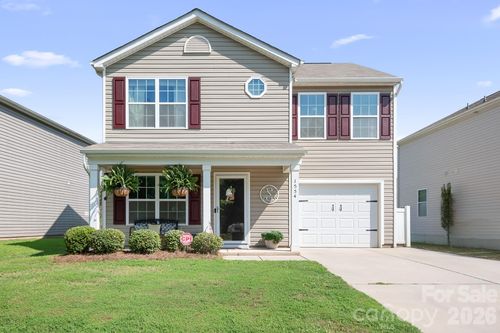 1554 Lilly Springs Pl, Dallas, NC, 28034-9596 | Card Image