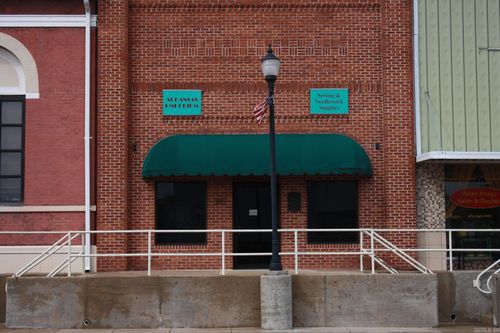 105 N Main St, Nashville, AR, 71852-2002 | Card Image