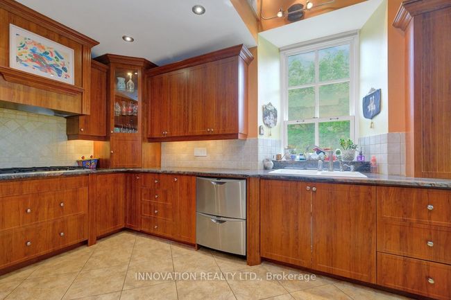 1 - 2976 Richmond Rd, Condo with 3 bedrooms, 2 bathrooms and 1 parking in Ottawa ON | Image 15