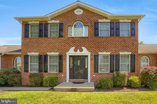 303 Tennessee Ave, ELIZABETHVILLE, PA, 17023-9641 | Card Image