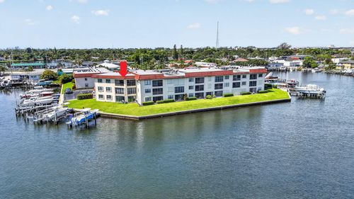 316-313 Lake Cir, North Palm Beach, FL, 33408-5235 | Card Image