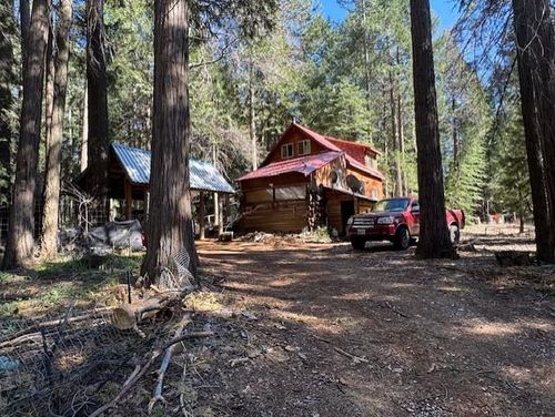17990 Foxfire Way, Nevada City, CA, 95959-9396 | Card Image
