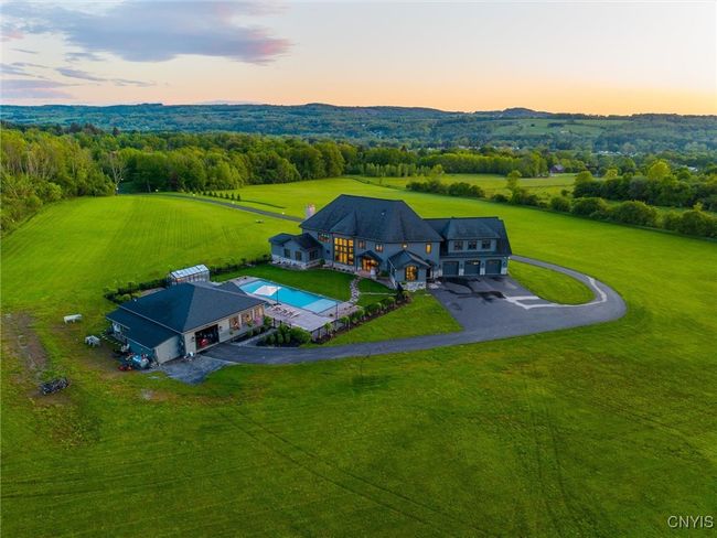 9521 Mallory Rd, House other with 7 bedrooms, 6 bathrooms and null parking in New Hartford NY | Image 8