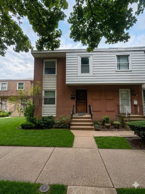 0-6525 N Kedzie Ave, Chicago, IL, 60645-4115 | Card Image