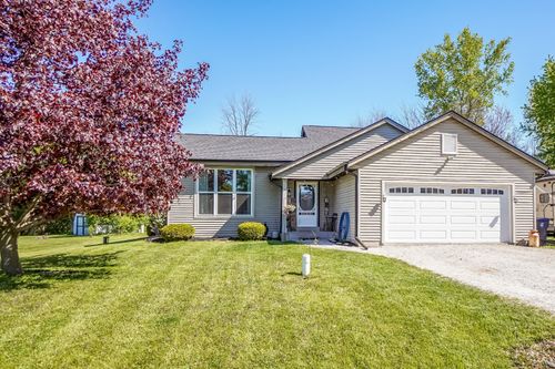 W2408 Julianne St, Oconomowoc, WI, 53066-9585 | Card Image