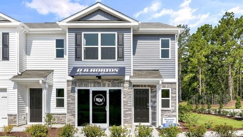 234 Maddox Dr, Aberdeen, NC, 28315-5005 | Card Image