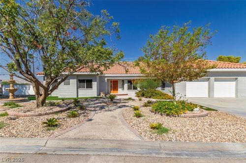 60 E Levi Ave, Las Vegas, NV, 89183-4552 | Card Image