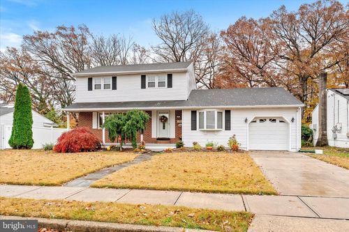 5 Tartear Dr, Hamilton, NJ, 08610-1319 | Card Image