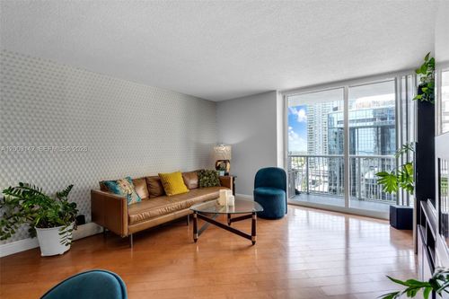 1924-1200 Brickell Bay Dr, Miami, FL, 33131-3261 | Card Image