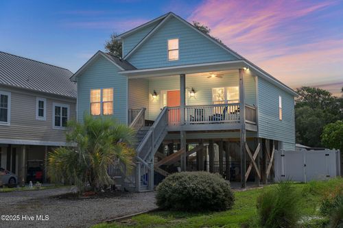 252 Ne 64th St, Oak Island, NC, 28465-4645 | Card Image