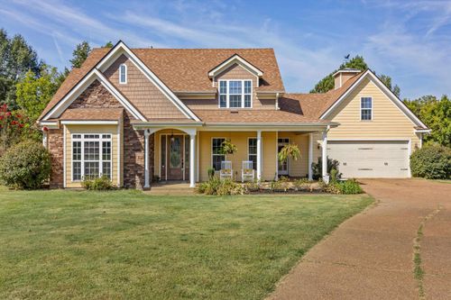 365 Crooked Creek Dr, Oakland, TN, 38060-5180 | Card Image
