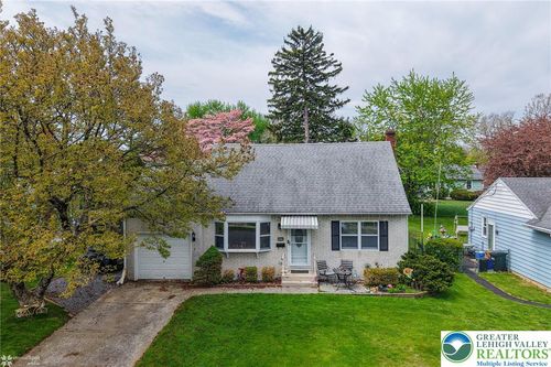 3033 Mission Road, Bethlehem City, PA, 18017 | Card Image