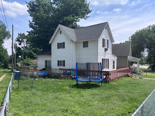 1219 S 7th St, Clinton, IA, 52732-6347 | Card Image