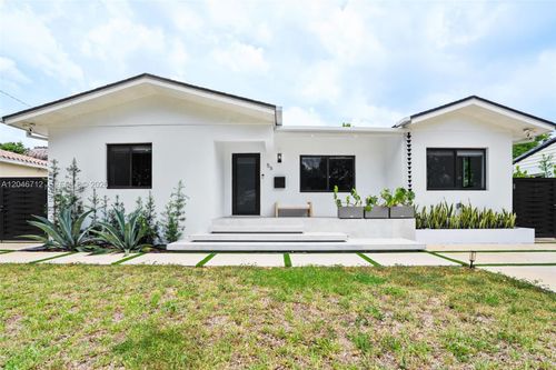 0-56 Whitethorn Dr, Miami Springs, FL, 33166-5057 | Card Image