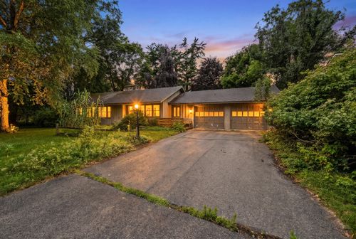 3414 Old Colony Rd, Kalamazoo, MI, 49008-2912 | Card Image