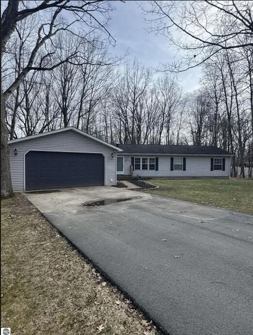 533-2006 N Duquesa Court, Sherman Township, MI, 48893 | Card Image