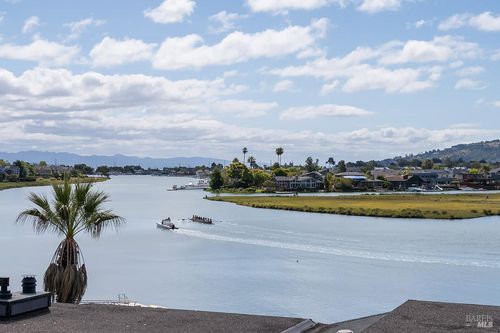 685 S Eliseo Drive, Greenbrae, CA, 94904 | Card Image