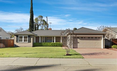 915 W Mariposa Avenue, Stockton, CA, 95204 | Card Image