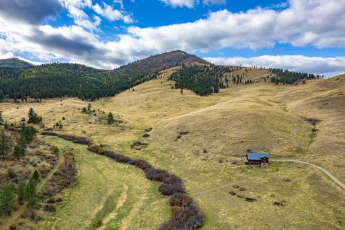 54 W Magpie Creek Rd, Dixon, MT, 59831-7706 | Card Image