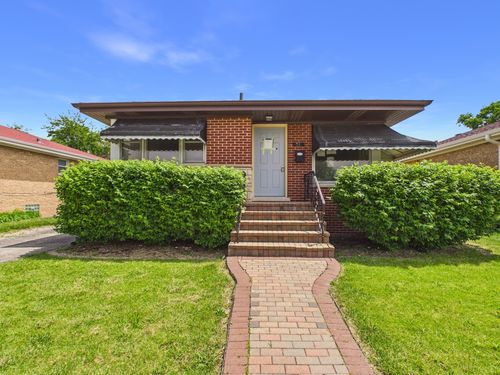 51 51st Avenue, Bellwood, IL, 60104 | Card Image