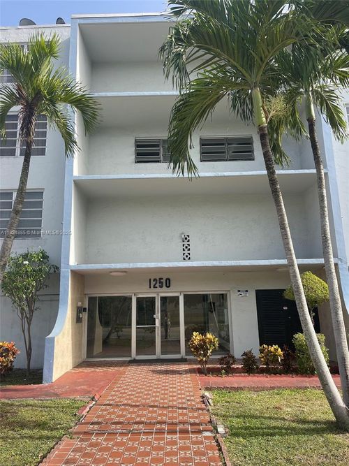 apt-410c-1250 Ne 125th St, North Miami, FL, 33161-5948 | Card Image